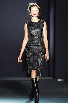 Look 16